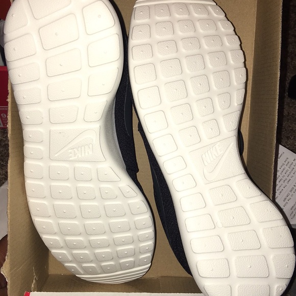 Nike Rosche one sz 9 511881-101 - Picture 2 of 4